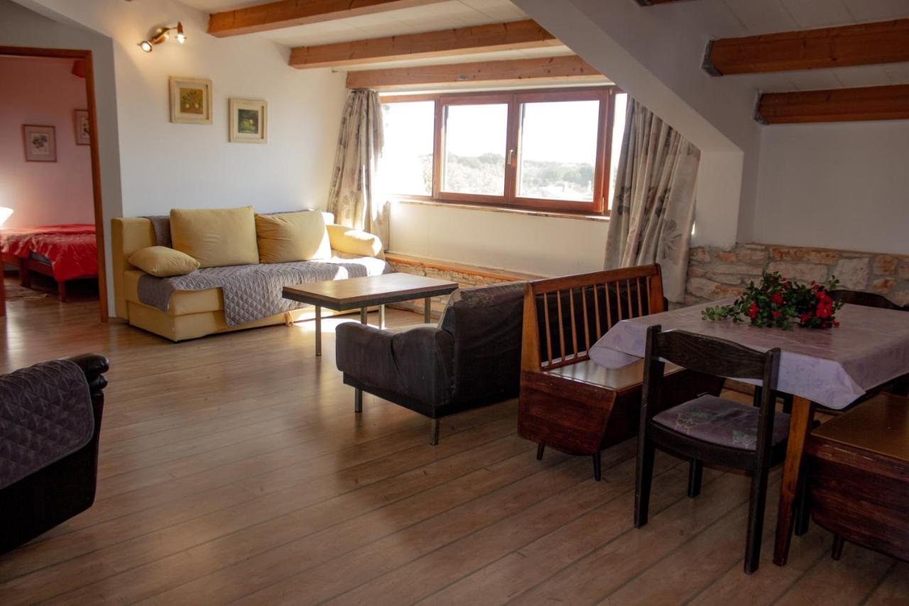Eti And Mia Holiday Apartments Muntić エクステリア 写真