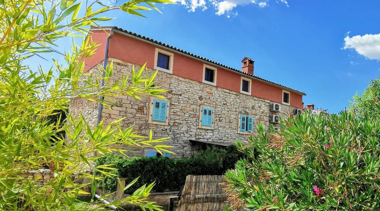 Eti And Mia Holiday Apartments Muntić エクステリア 写真