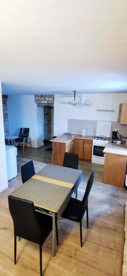 Eti And Mia Holiday Apartments Muntić エクステリア 写真