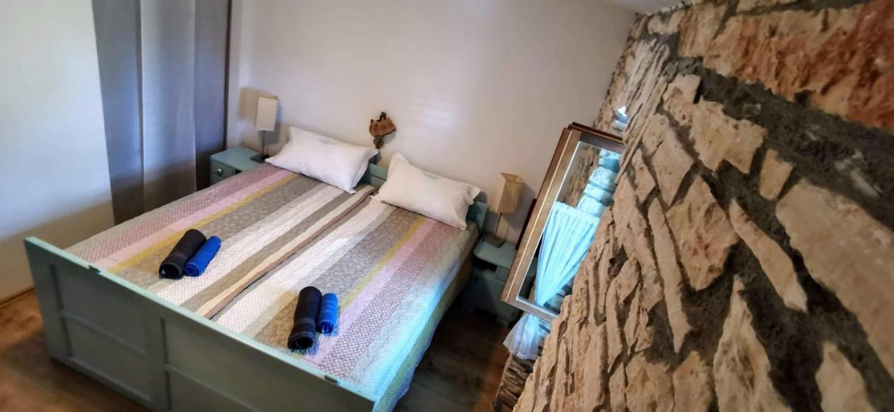 Eti And Mia Holiday Apartments Muntić エクステリア 写真