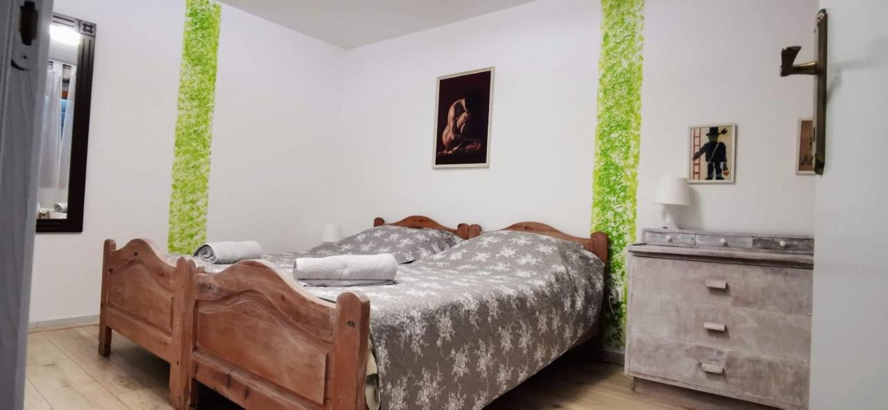 Eti And Mia Holiday Apartments Muntić エクステリア 写真