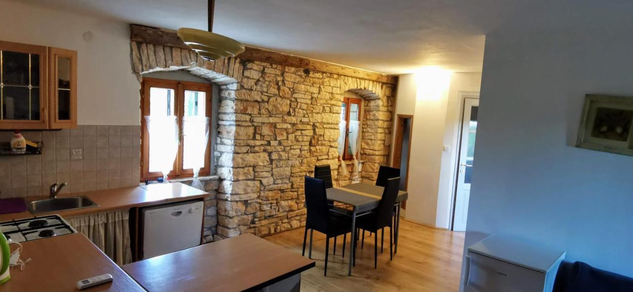 Eti And Mia Holiday Apartments Muntić エクステリア 写真